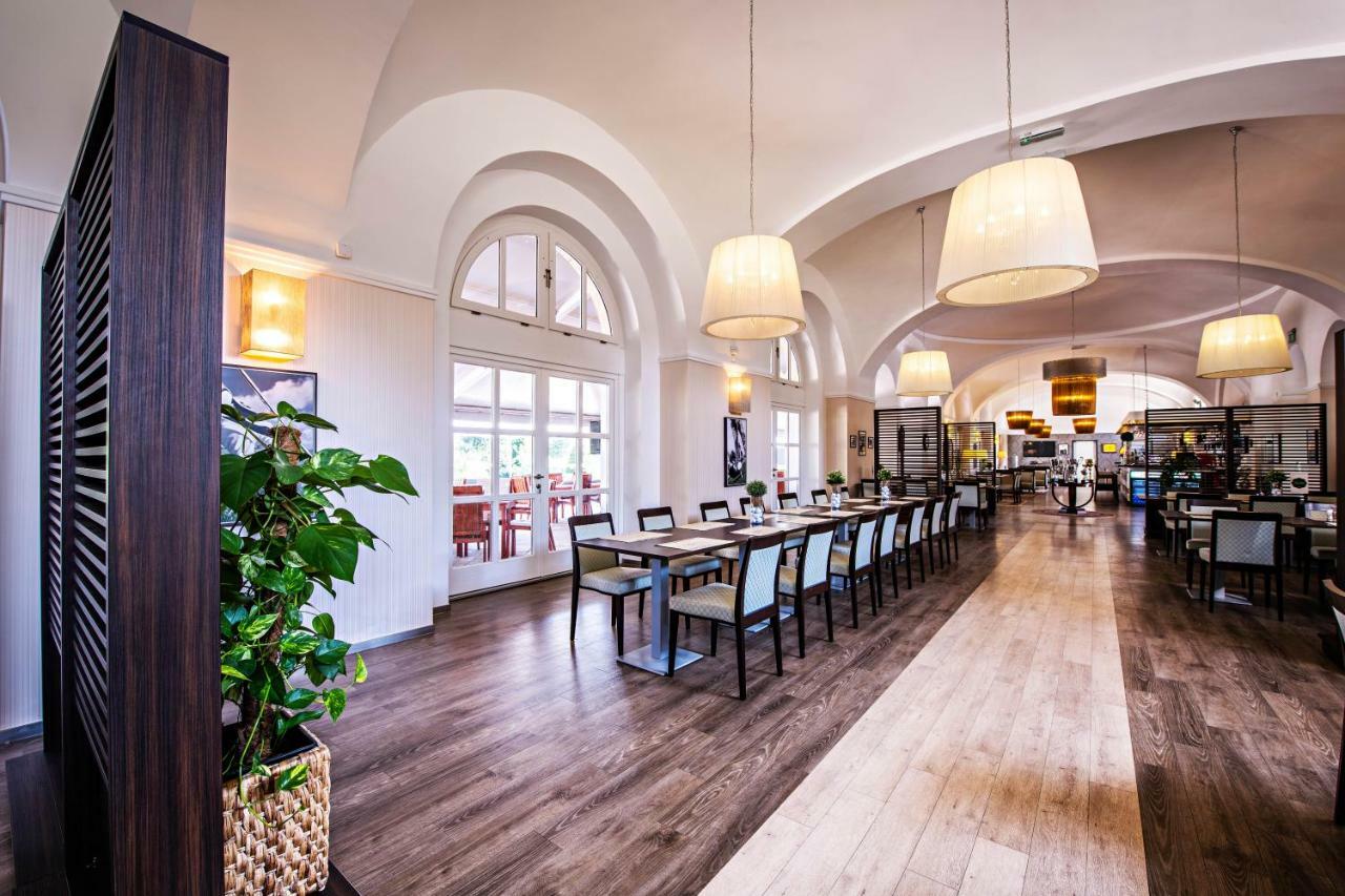 Pannonia Golf & Country Club Bed & Breakfast Alcsutdoboz Exterior foto